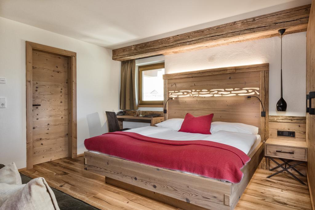 Hotel Alpenhof 3*